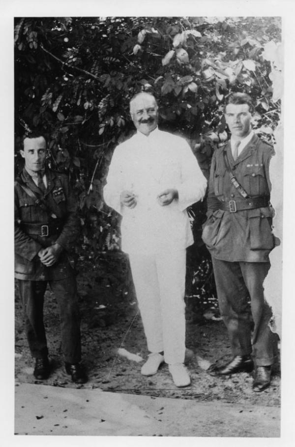Acting Administrator of the NT Miles Stanniforth Smith, with aviators.